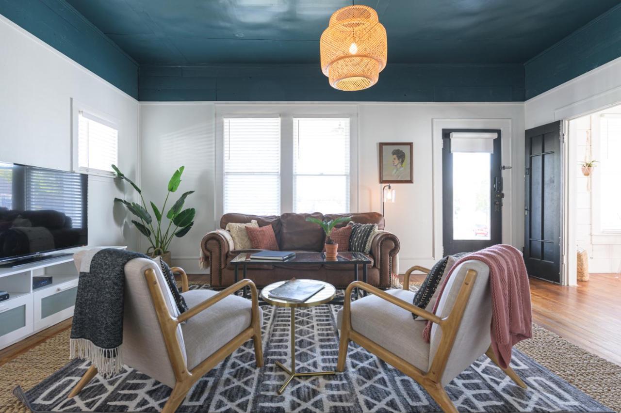 Restored 1930S Uptown Bungalow 2 Min. To Magnolia Waco Kültér fotó