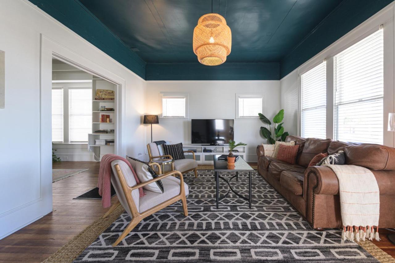 Restored 1930S Uptown Bungalow 2 Min. To Magnolia Waco Kültér fotó